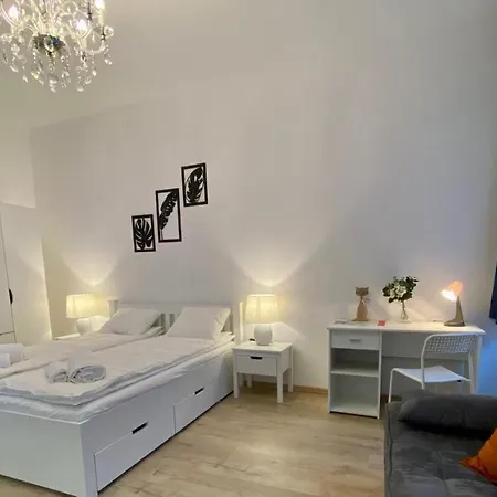 Top Class Apartments In Carlsbad Karlovy Vary Exterior photo