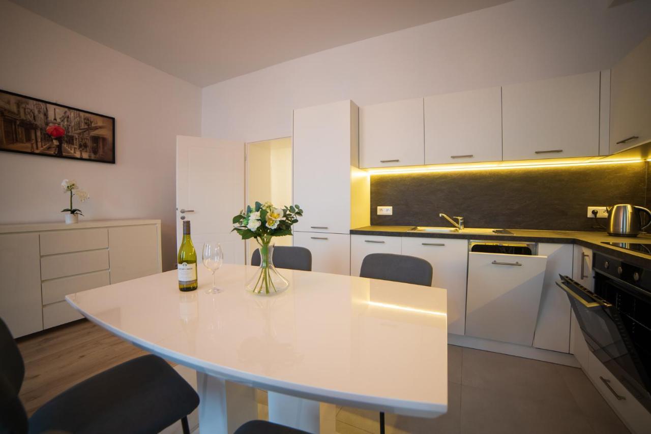 Apartment Class In Carlsbad Karlovy Vary